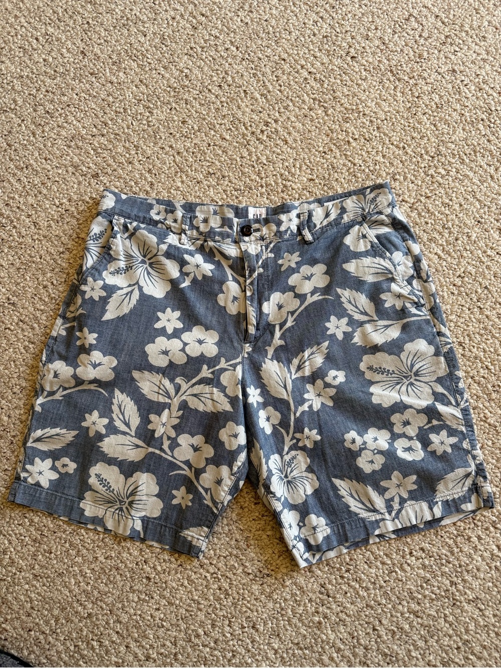 EUC GAP Light-Weight Cotton Shorts